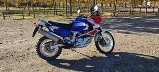 Honda XRV 750 Africa Twin 2001