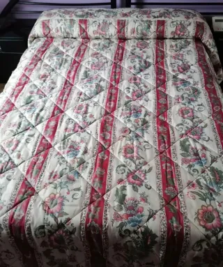 Colcha edredón matrimonio floral