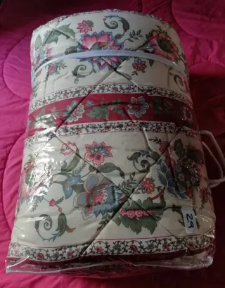 Colcha edredón matrimonio floral