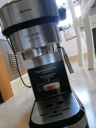 Cafetera Cecotec Cafelizzia Steel