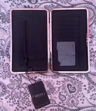 Monedero mujer negro y plateado con lazo