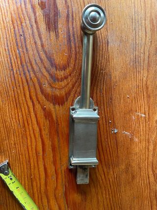 Pestillo antiguo latón macizo