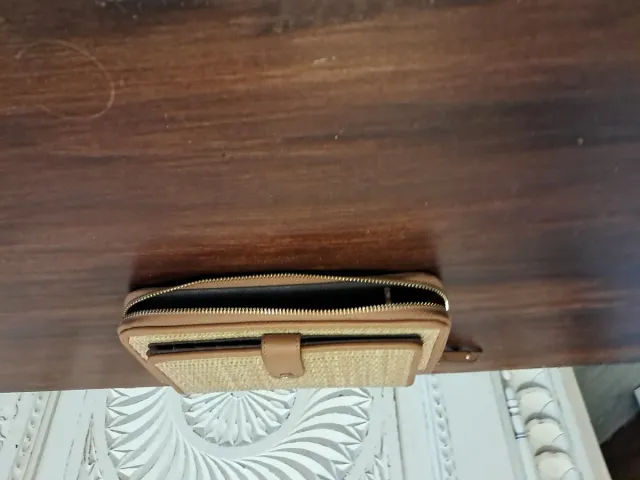 Billetera grande tejida y piel