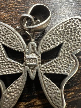 Colgante Mariposa Plata de Ley  925 mm y Nacar