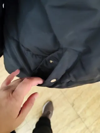 Chaqueta de pelo negro mujer, buen conservado.