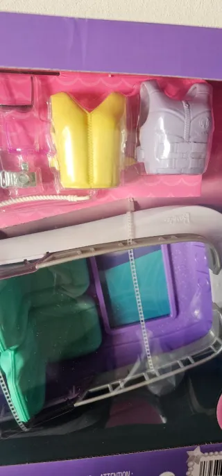 Barbie Mermaid Power Barco y Muñecas