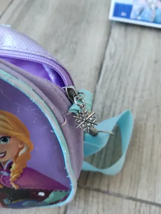 Lote Frozen: Puzzles, Muñeca y Bolso