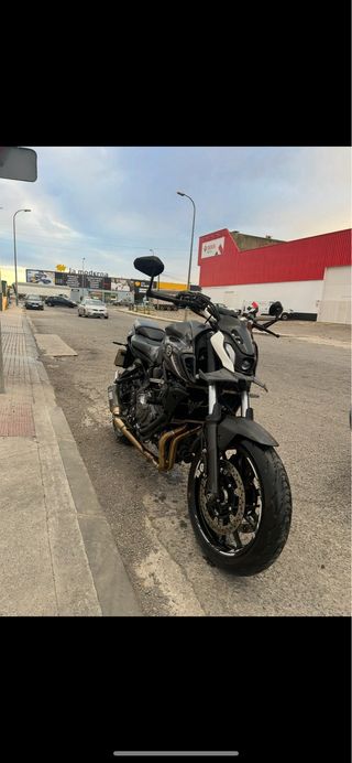 YAMAHA MT-07 2024