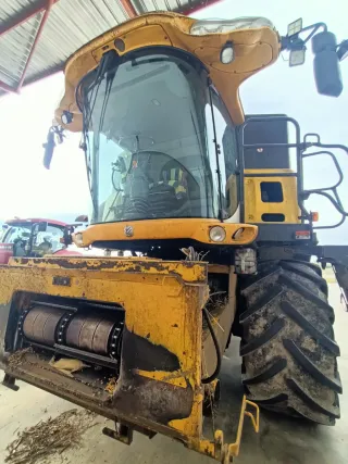 Cosechadora New Holland CR9060