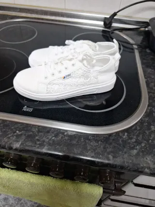 Zapatillas mujer encaje verano