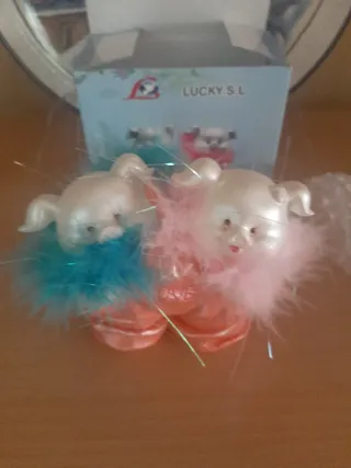 Hucha cerdito con plumas