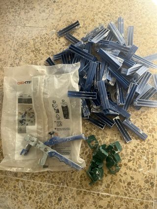 Alicate Nivelación Baldosa DEXTER + Tacos 84