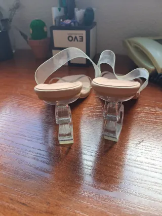 Sandalias de Shein Beige Transparentes Tacón Trans