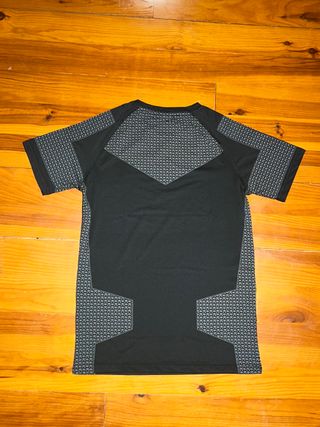 Camiseta YoungLa x Superman