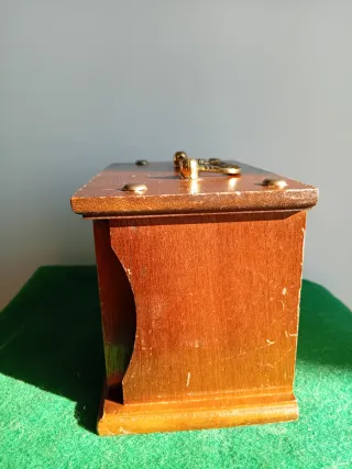 Sottobicchieri legno forma libreria