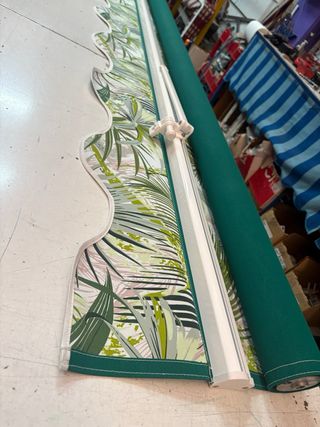 Tessuti per tende, coperture o pergole