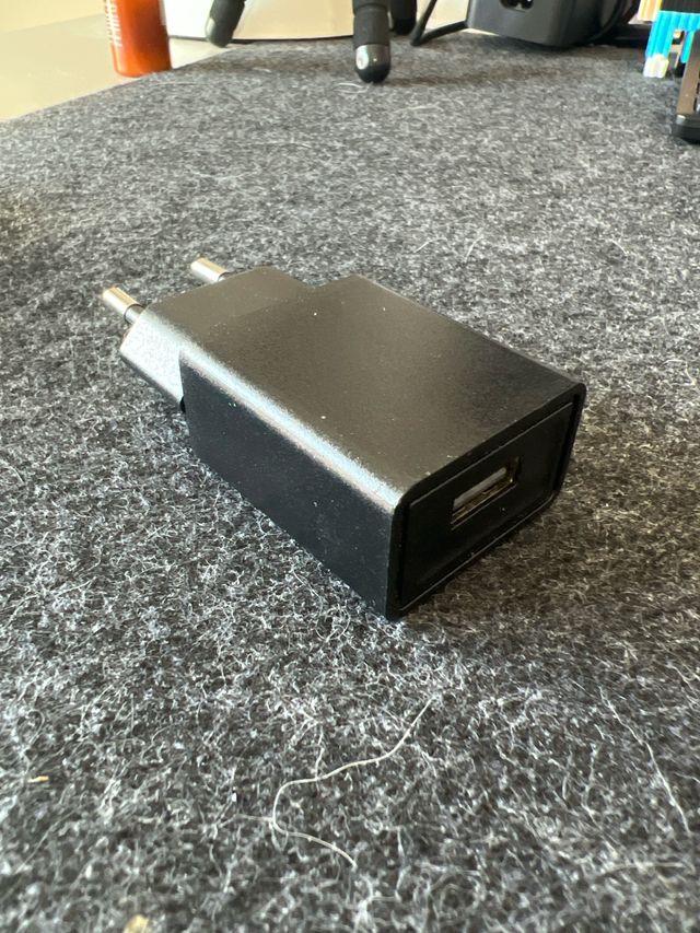 Cargador USB 5W Negro