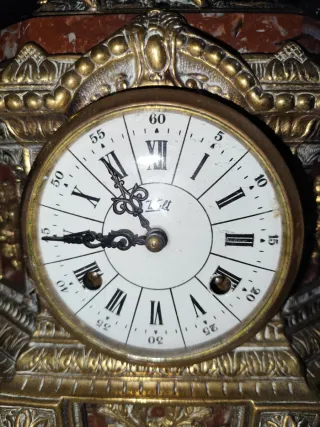 Orologio da tavolo antico cavaliere a cavallo