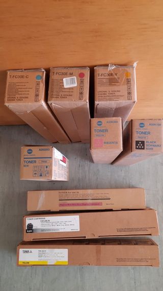 Toner Konica Minolta Original T-FC30E