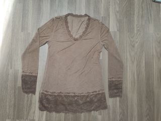 Camiseta de manga larga con encaje