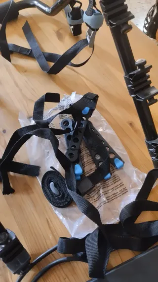 Portabicicletas Strap 100-3 + portamatricula y luz