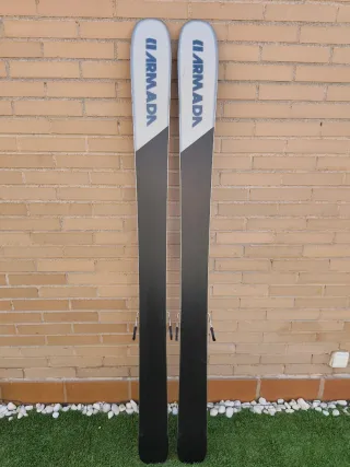 Esquis freeride Armada 104 con fijacion