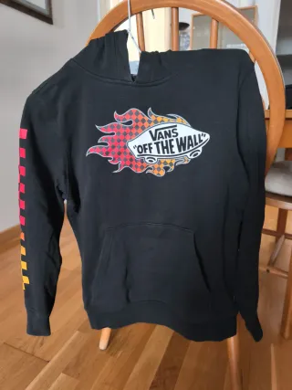 Sudadera Vans con logo de llamas