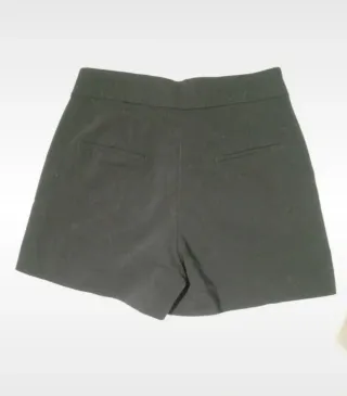 Pantalón corto negro