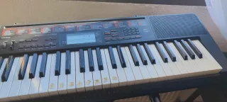 Teclado Casio LK-160 + Soporte + Cargador