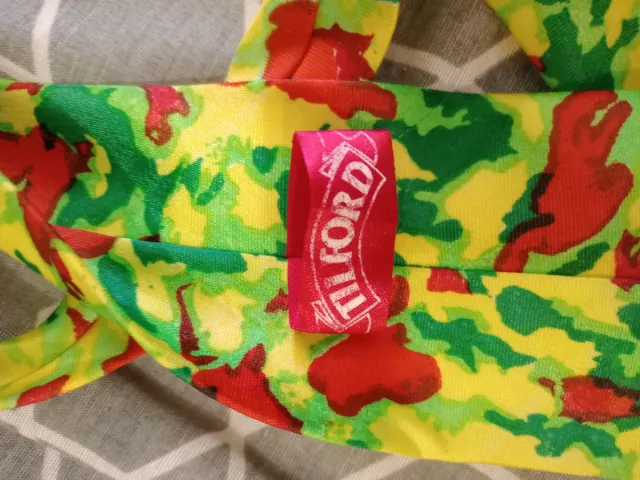 Corbata con estampado abstracto