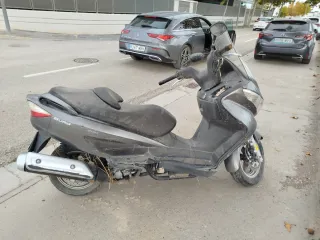 Moto para piezas