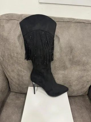 Stivali Faina neri con frange e strass