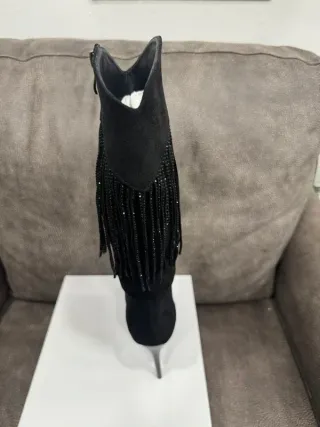 Stivali Faina neri con frange e strass