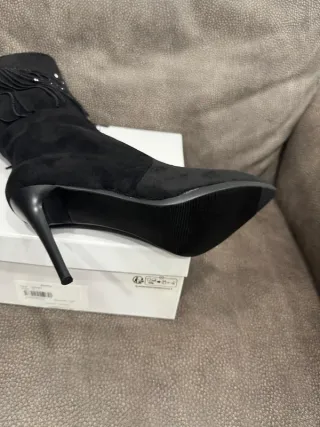 Stivali Faina neri con frange e strass