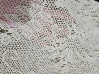 Vestido champán encaje detalle bajo pecho