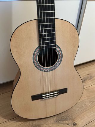 Guitarra Clásica Yamaha Nueva