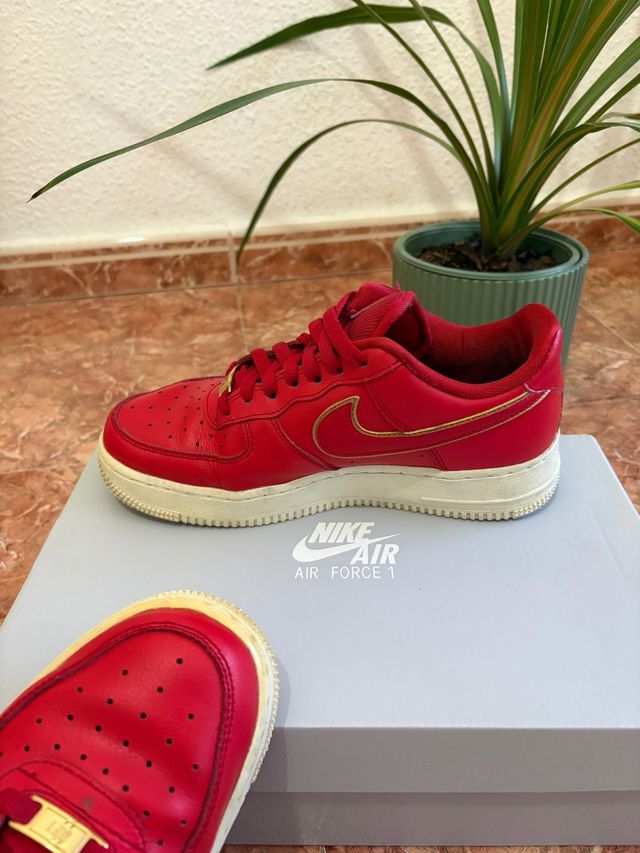 Nike Air Force 1 Rojas Talla 39