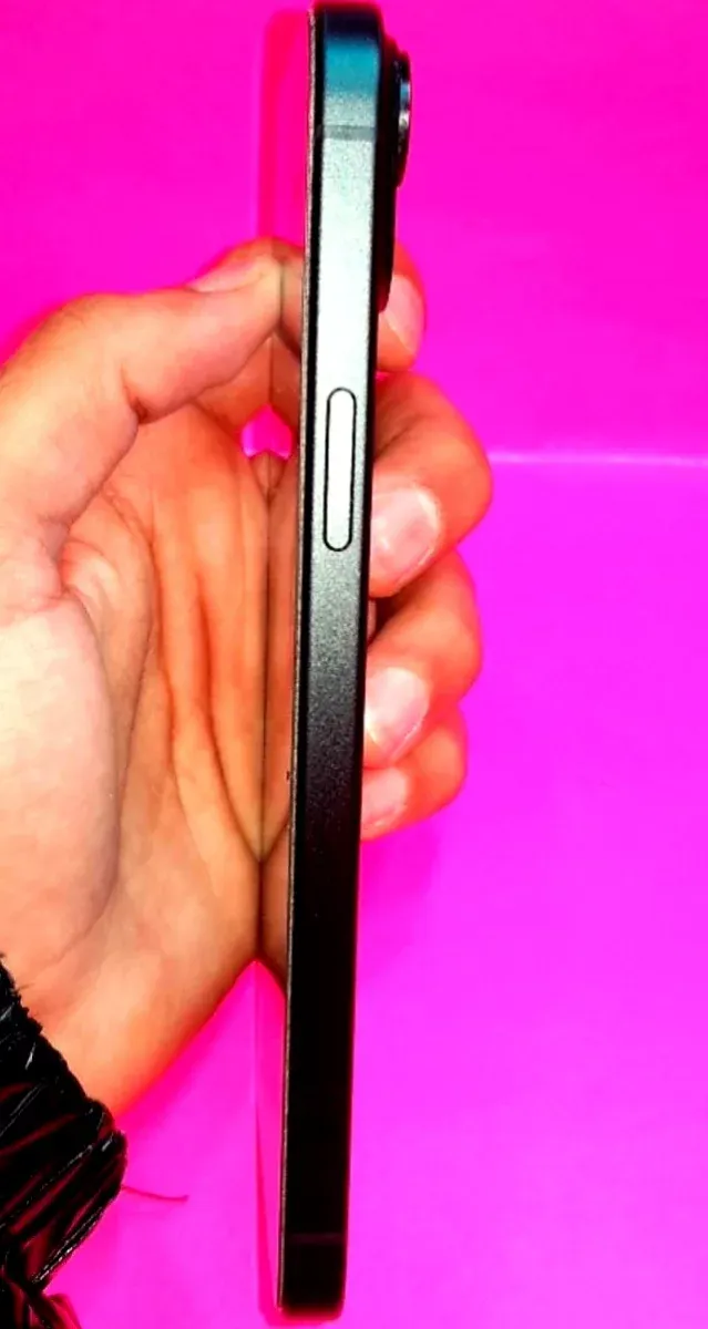 IPHONE 15 PLUS BLACK 128GB INTACTO SEMINUEVO