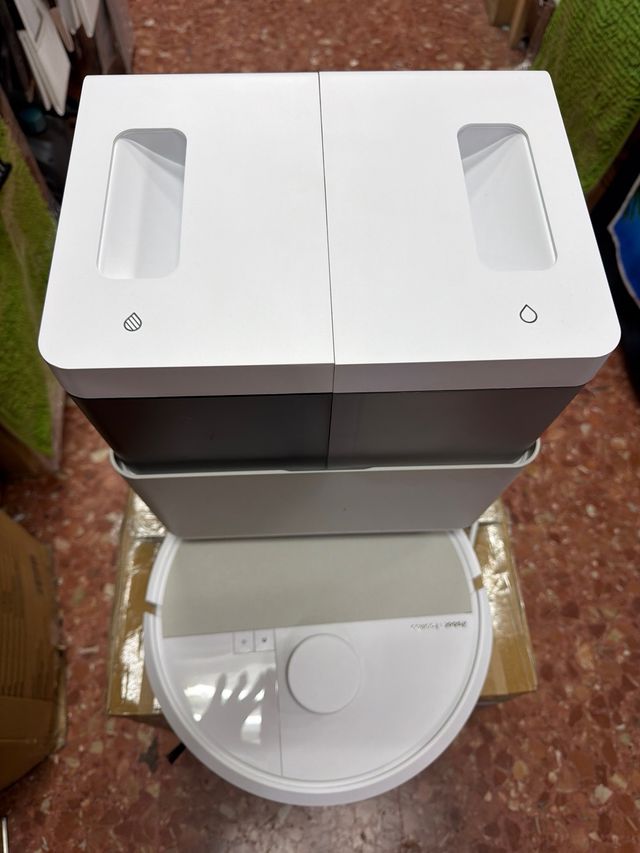 Roomba Plus 505 Combo AutoWash Dock