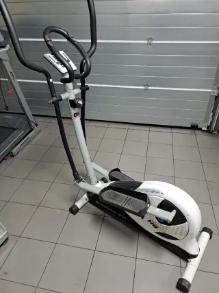 Bicicleta Elíptica BH ZK200