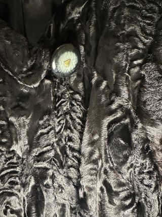 Abrigo mujer piel astracán negro