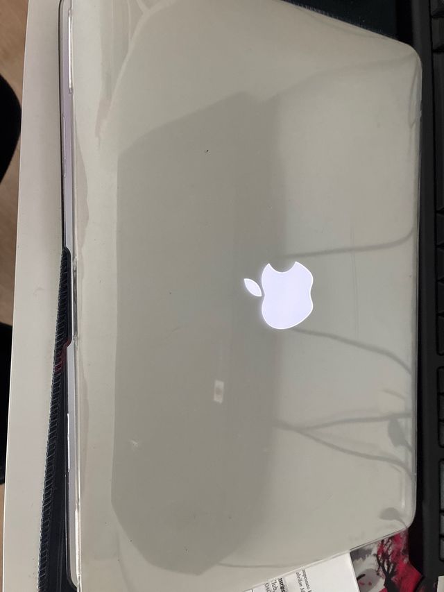 MacBook Air Plata macOS Monterey 12.7.6 del 2017