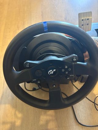 Volante Thrustmaster T300 per PS4/PS5 e PC