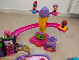 Lote de figuras y playsets Pin y Pon