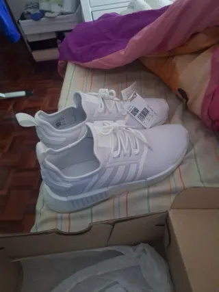 Adidas NMD R1 Blancas originales con factura