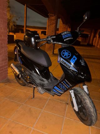 Yamaha Jog RR Negra