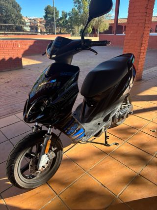 Yamaha Jog RR Negra