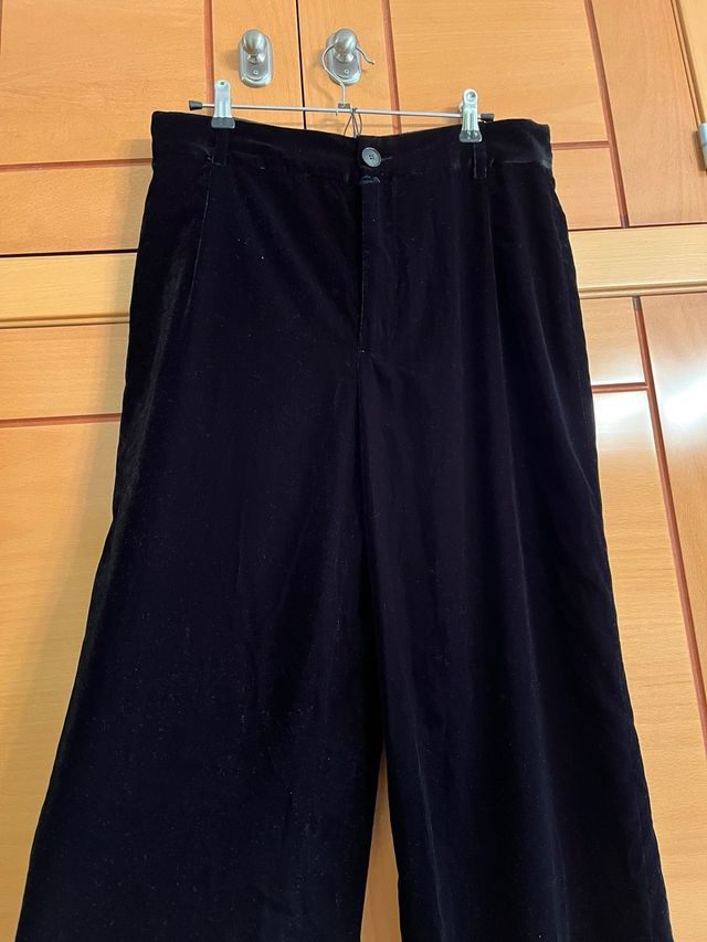 Conjunto terciopelo negro Zara