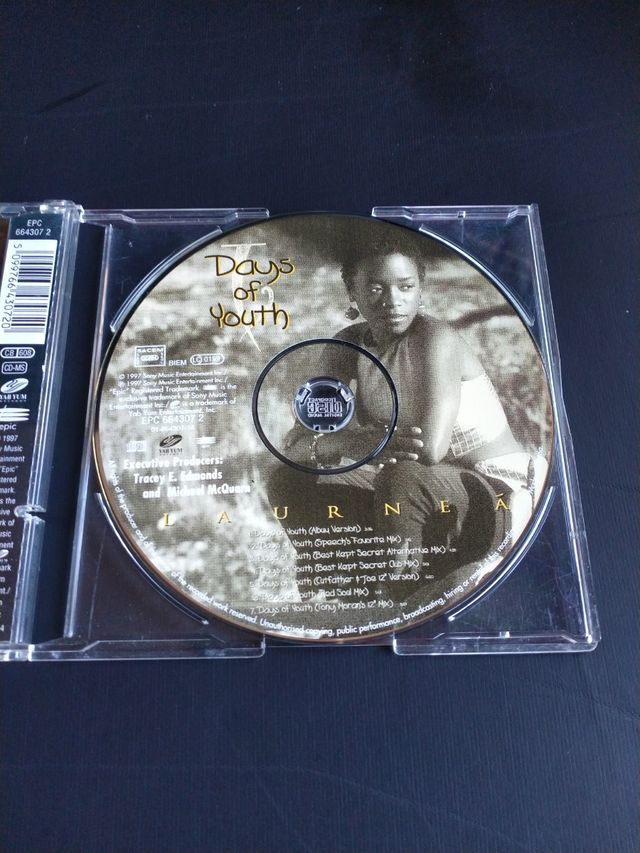 CD Laurneá  "Days of Youth"