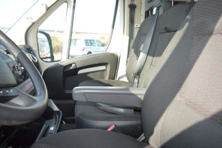 PEUGEOT Boxer Combi 2.2BlueHDI 333 L2H2 140